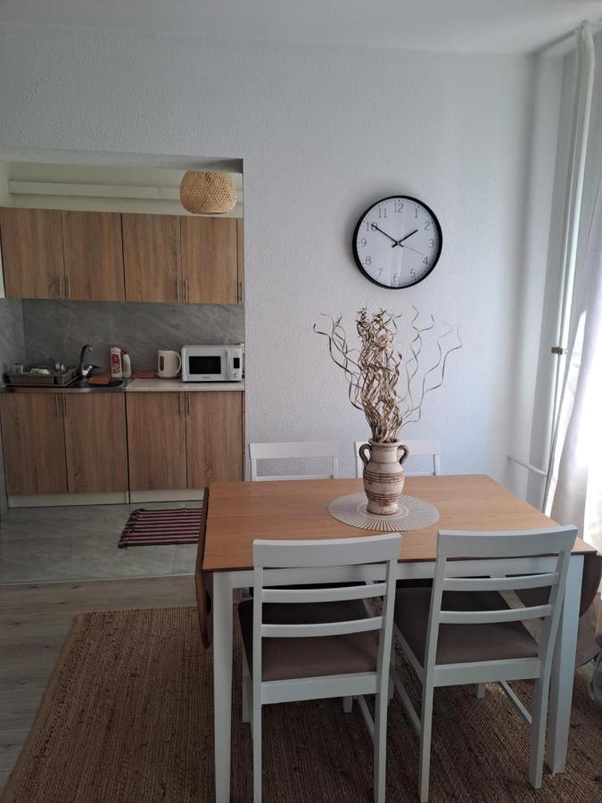 Enjoy Traveling Apartment ทูซลา ภายนอก รูปภาพ